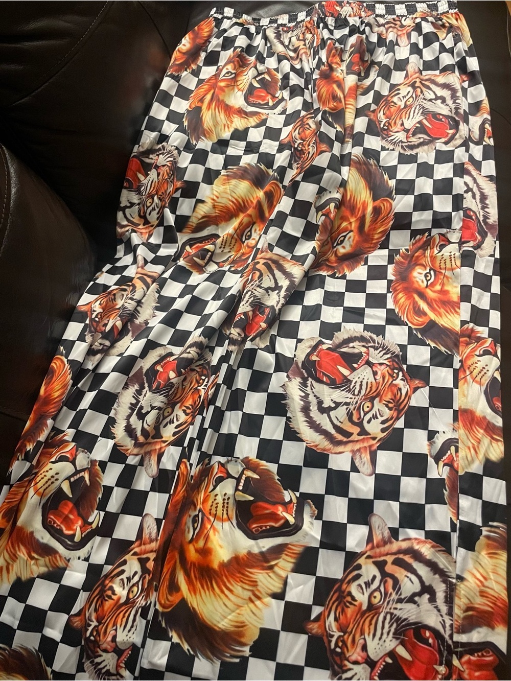 NWT Dressed in Lala Lions Tigers & Check Oh My Satin Set L/XL - Oversized - Picture 7 of 11
